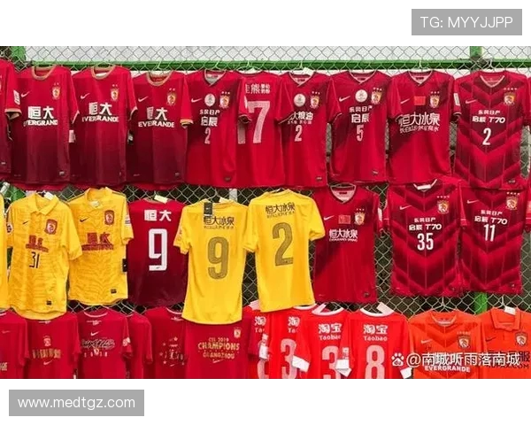 成都足球队状态变革引发热议球迷期待新篇章的崛起与挑战