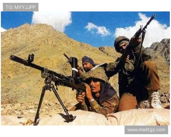 攀岩战术探讨：深入解析北京攀岩队的防守与反击体系