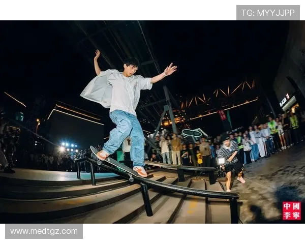 滑板运动中的耐力挑战：探秘北京滑板队的训练与成长之路