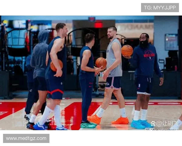 勇士与快船首轮对决揭幕战精彩回顾与赛后分析 勇士与快船首轮对决揭幕战精彩回顾与赛后分析