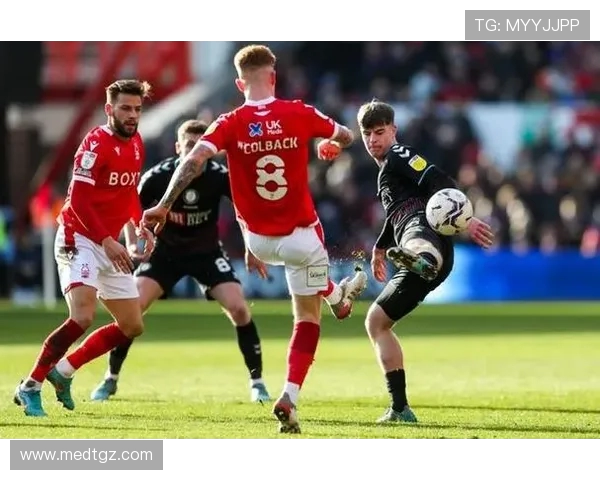 布里斯托与诺丁汉激战在即谁能在这场对决中笑到最后