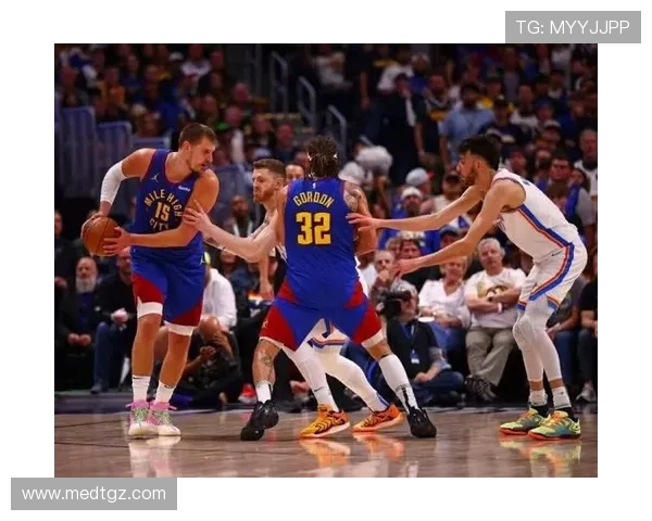 掘金与奇才激战正酣2月18日精彩对决引发球迷热议 掘金与奇才激战正酣2月18日精彩对决引发球迷热议