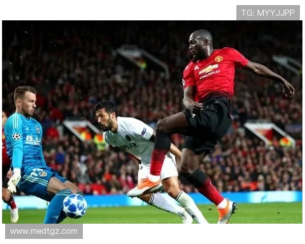 瓦伦西亚与曼联精彩对决全场录像回放及精彩瞬间解析 瓦伦西亚与曼联精彩对决全场录像回放及精彩瞬间解析