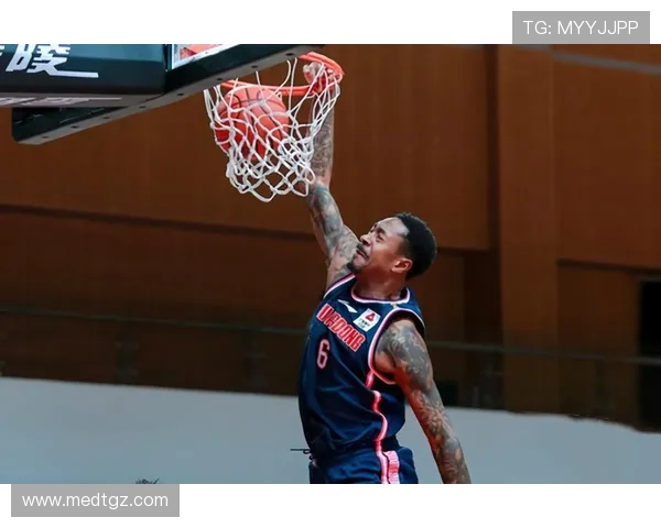 马尚布鲁克斯：从NBA新星到中国篮球的璀璨之路与未来展望