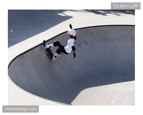 成都滑板队现状分析与发展前景探讨滑板文化的兴起与挑战