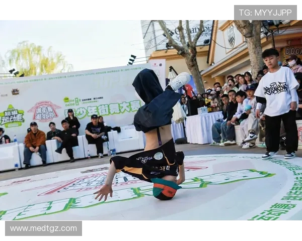 杭州滑板队在世界街舞大赛中的辉煌突破与奋斗历程揭秘