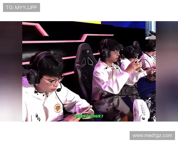 王者荣耀热议:JDG战术选择引发的争议与讨论分析 王者荣耀热议:JDG战术选择引发的争议与讨论分析