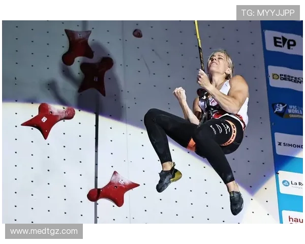 北京攀岩队在极限运动世界杯中的精彩表现与状态分析